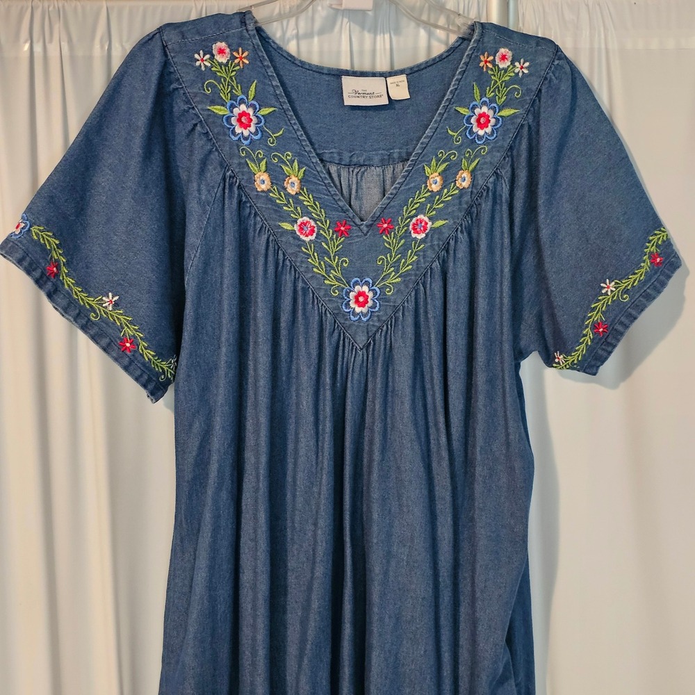 The Vermont Country Store Women Floral Embroidered Blue Denim Lounge House Dress